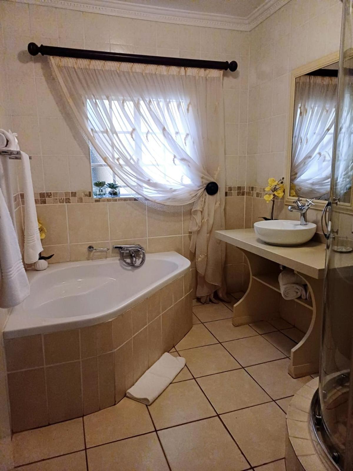 La Barune Guest House Tzaneen Exterior photo